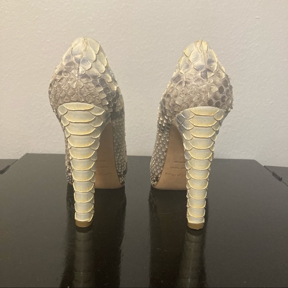 Sergio Rossi Python Peep Toe. - Picture 3 of 11